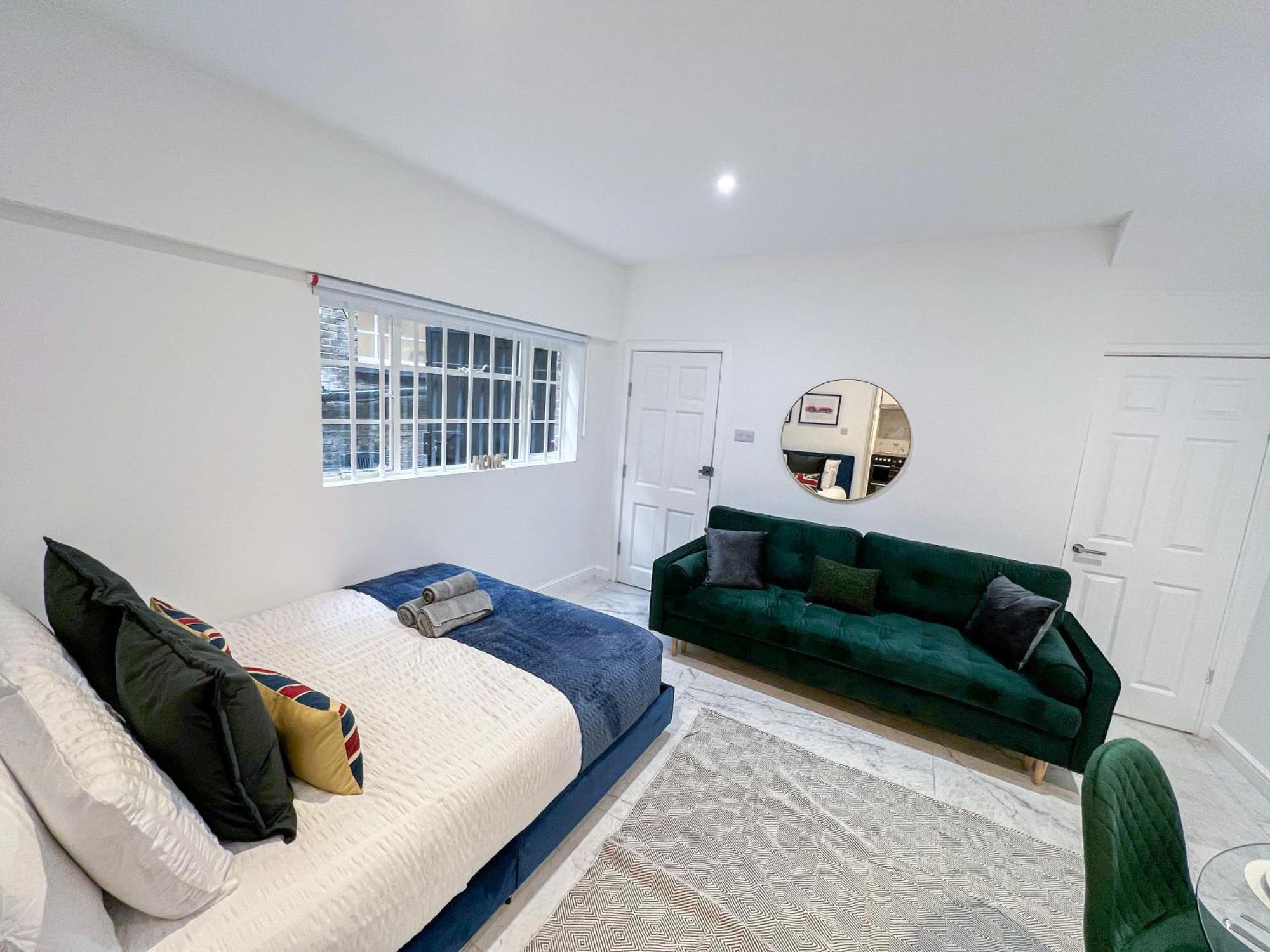 Sleek Flats In Euston, Islington Near Regents Park