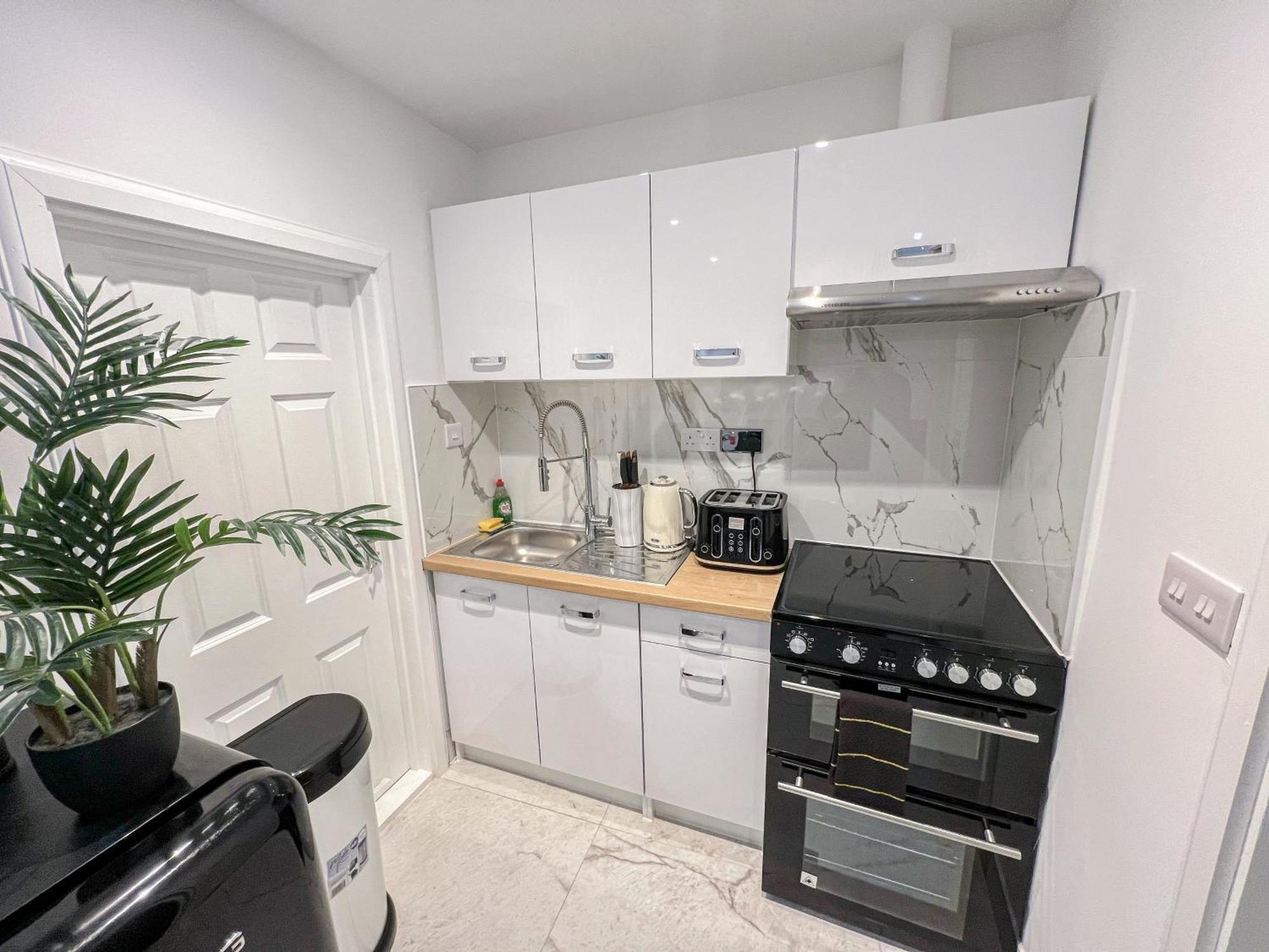 Sleek Flats In Euston, Islington Near Regents Park * London